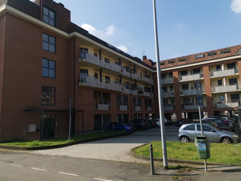Bilocale con terrazzo in Via San Rocco 3